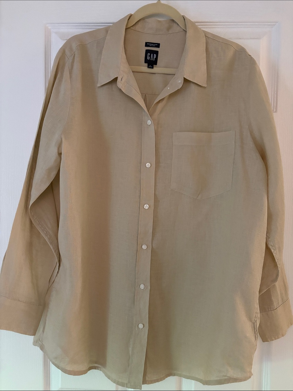 GAP Light Beige Women's Button-Down Shirt